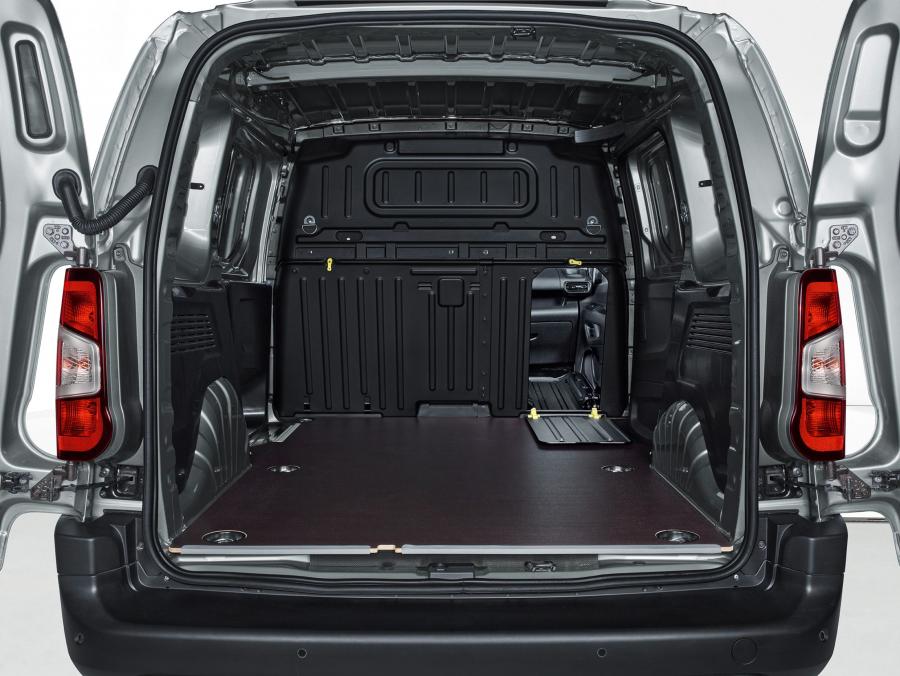 Багажник Opel Combo Cargo XL 2018 года  (фото 4 из 13)